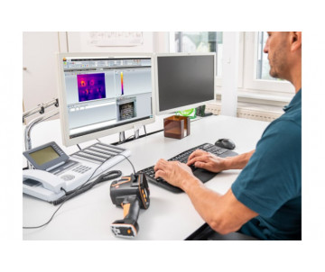 testo 883 - Тепловизор (320 x 240 пикселей, ручная фокусировка, мобильное приложение, лазерный маркер) testo 883 - Тепловизор (320 x 240 пикселей, ручная фокусировка, мобильное приложение, лазерный маркер)